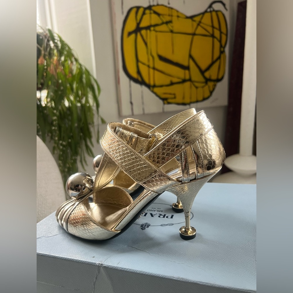 PRADA Gold peeptoe pump sandals size 40/US 10, iconic, worn once - Picture 8 of 12